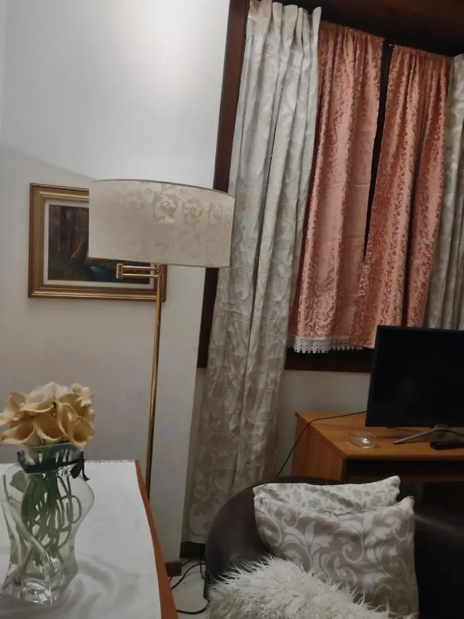 Apartamento Dolce Notti Bérgamo Habitación en casa particular