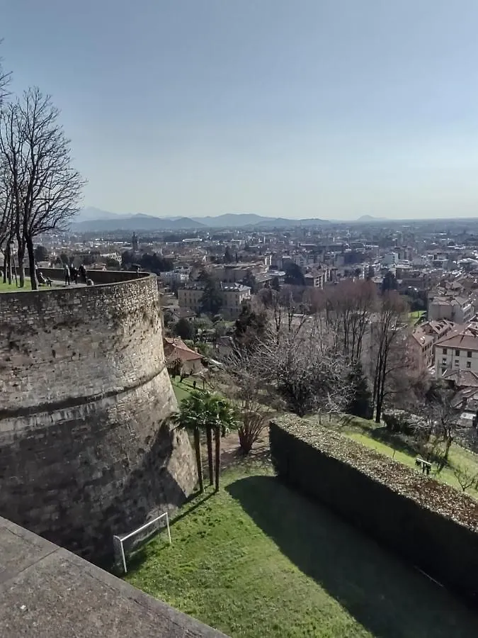 Apartamento Dolce Notti Bérgamo 0*,  Italia