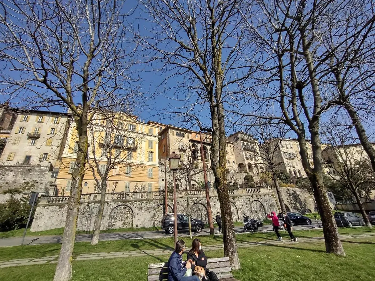 Apartamento Dolce Notti Bérgamo 0*,